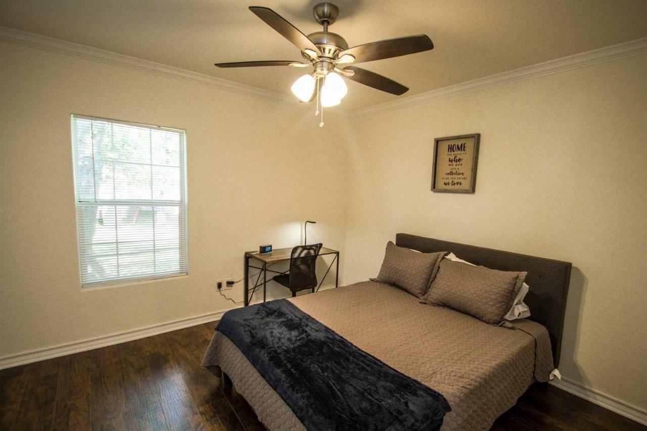 Hays St Cozy Remodeled 2Br/2Ba House Sleeps 8 Apartment San Antonio Exterior photo